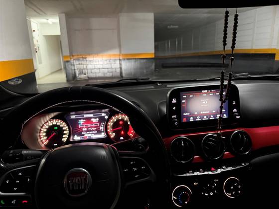 FIAT ARGO 1.8 E.TORQ FLEX HGT AT6 FIAT ARGO 1.8 E.TORQ FLEX HGT AT6